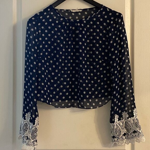 Sheer Polka Dot Blouse with Embroidered Long Sleeves Size 38 EU/ Small - Picture 8 of 9